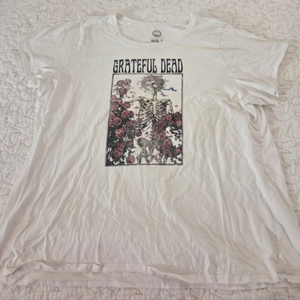 Torrid Grateful Dead White Crew Neck Tee